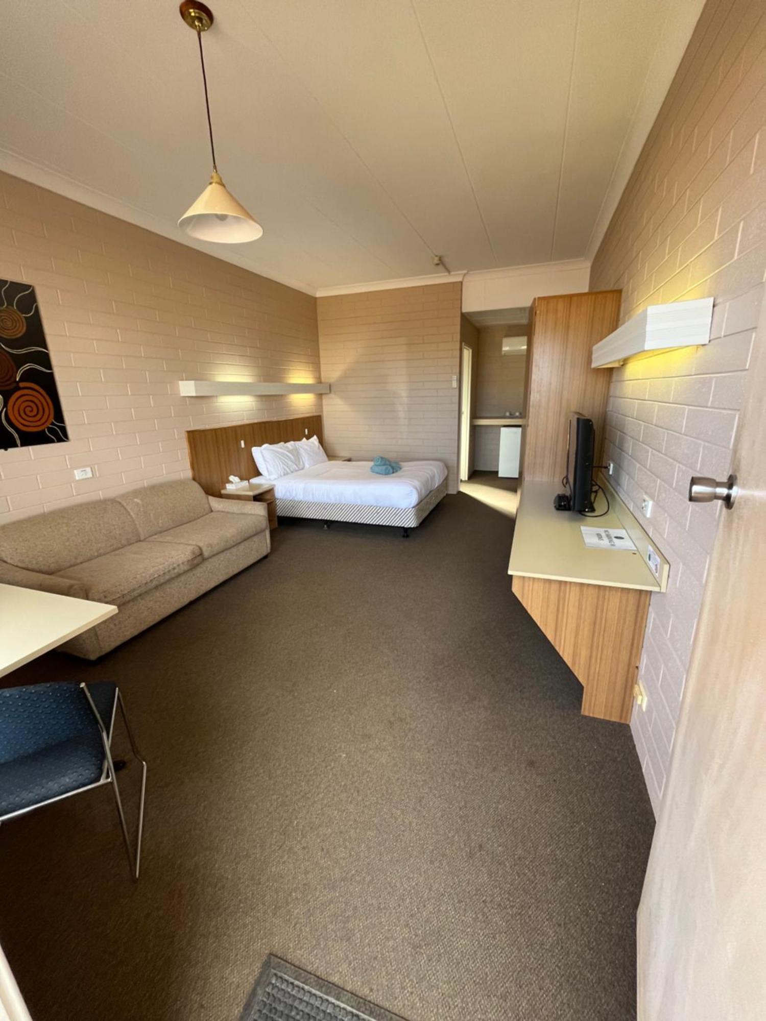 Opal Inn Hotel, Motel, Caravan Park Coober Pedy Zewnętrze zdjęcie